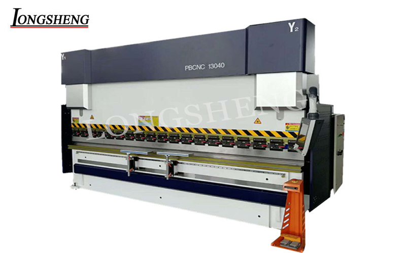 hydraulic press brake 2.jpg